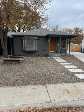Minutes from Downtown, Green belt and Tablerock!